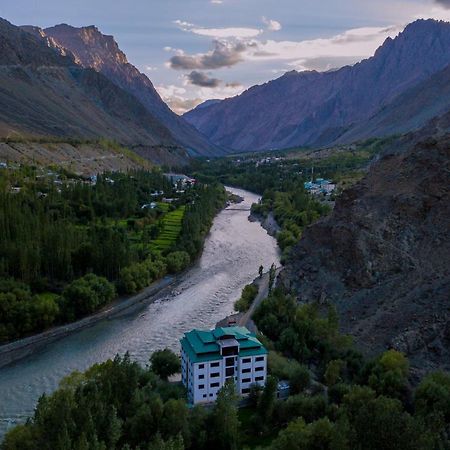 Hotel Chhutuk Heights Каргил Екстериор снимка